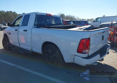 2017 Ram 1500 Express 4X4 6'4 Box z USA, uszkodzony, nr VIN 1C6RR7FT0HS674664